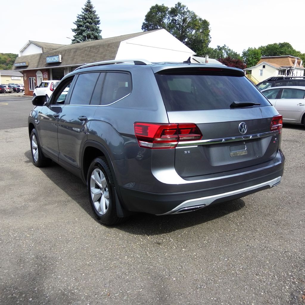 Photo 8 of this VOLKSWAGEN ATLAS