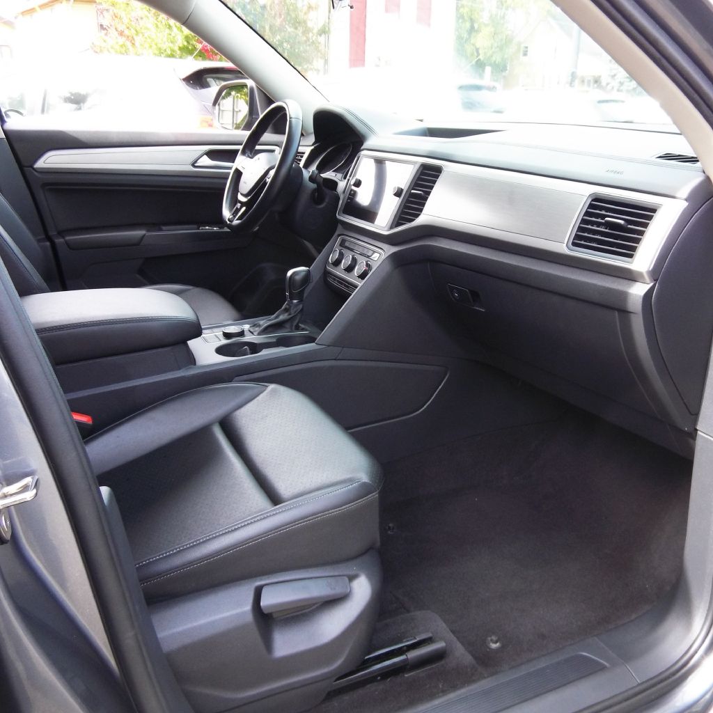 Photo 11 of this VOLKSWAGEN ATLAS