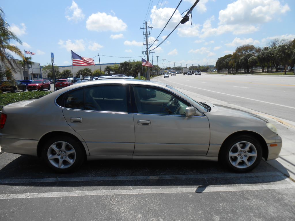 Photo 6 of this LEXUS GS 300