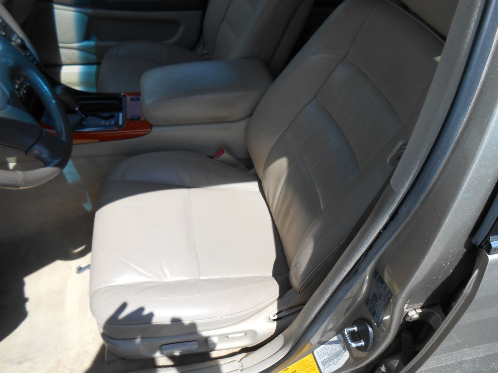 Photo 10 of this LEXUS GS 300