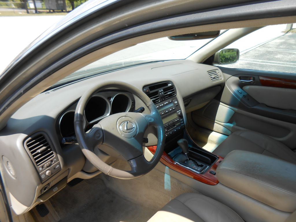 Photo 11 of this LEXUS GS 300