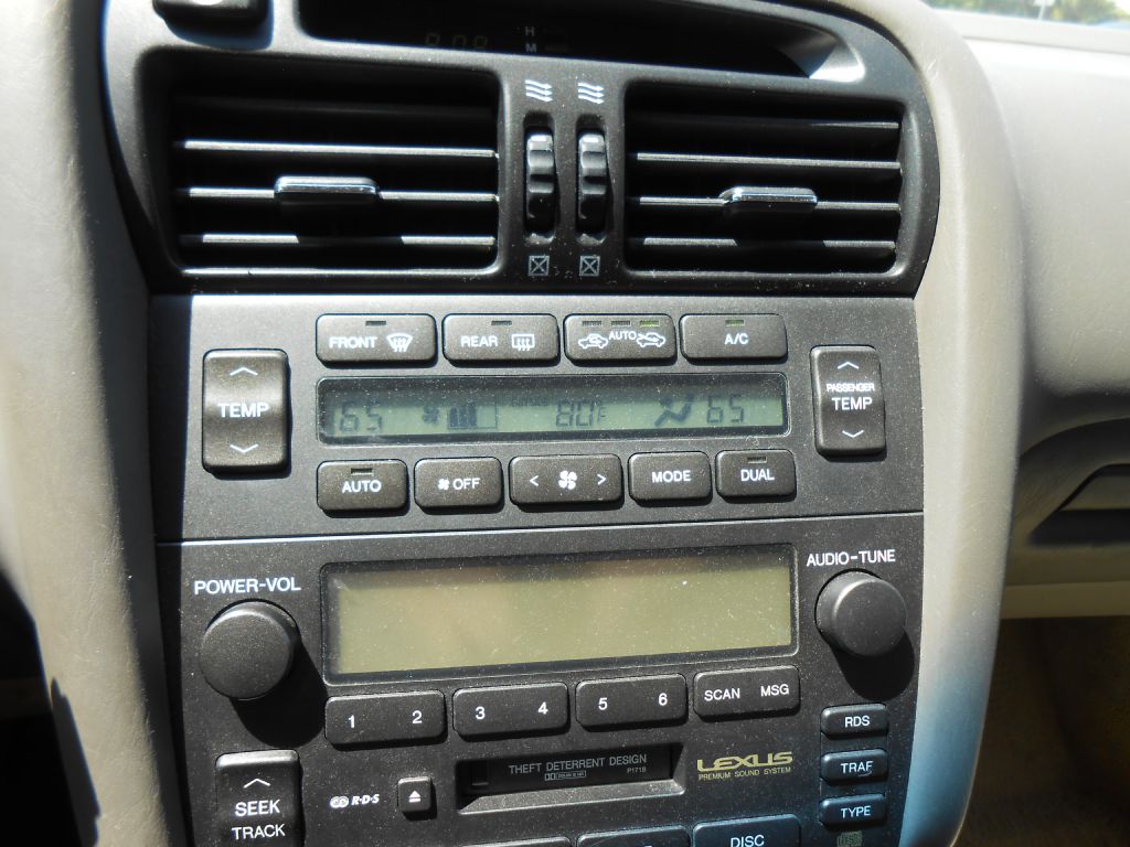 Photo 16 of this LEXUS GS 300