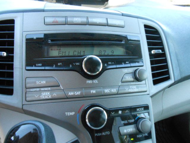 Photo 14 of this TOYOTA VENZA