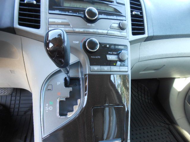 Photo 15 of this TOYOTA VENZA