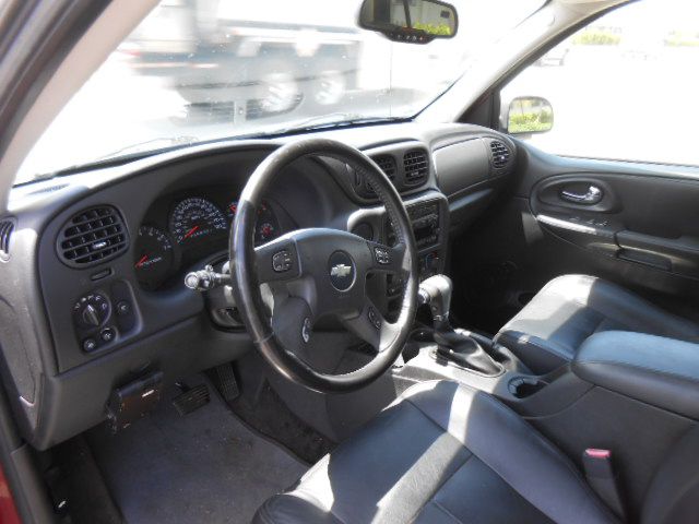Photo 12 of this CHEVROLET TRAILBLAZER