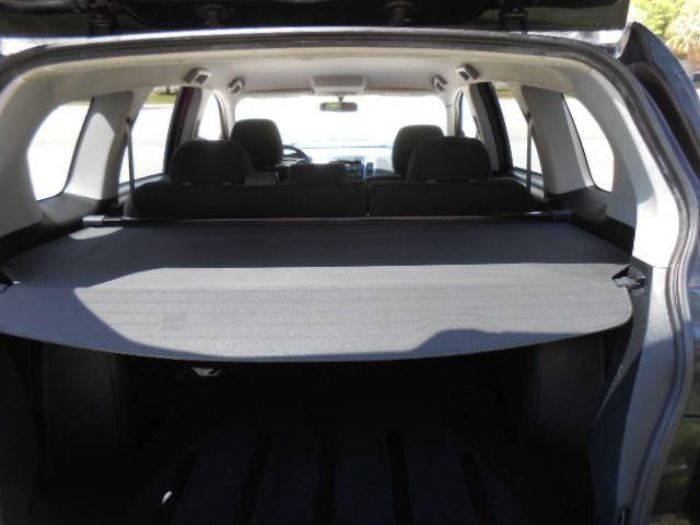 Photo 5 of this MITSUBISHI OUTLANDER