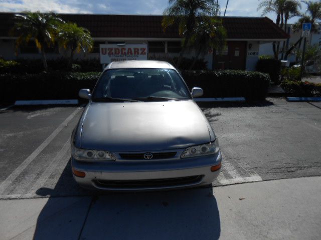 Photo 7 of this TOYOTA COROLLA