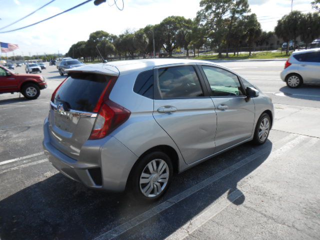 Photo 6 of this HONDA FIT