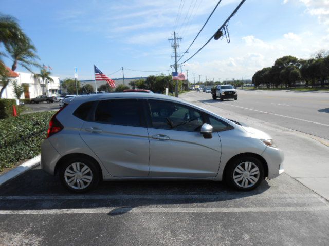 Photo 7 of this HONDA FIT