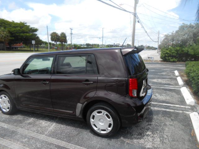 Photo 3 of this SCION XB