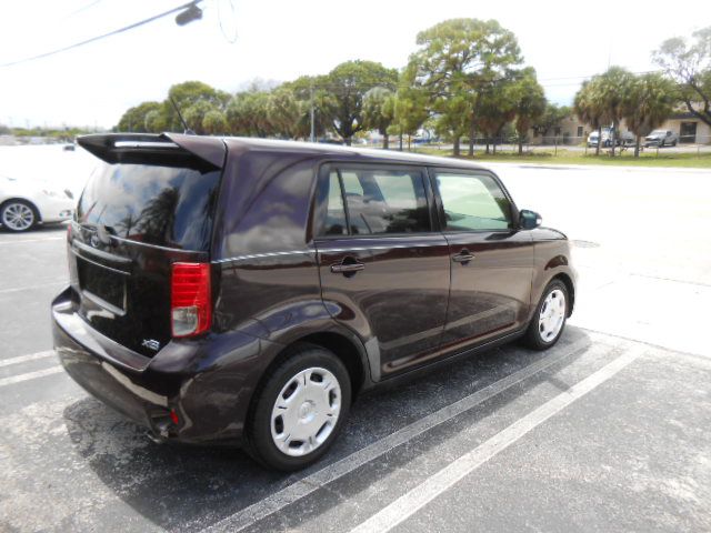 Photo 5 of this SCION XB