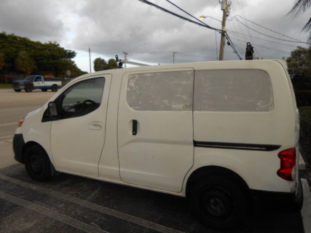Photo 3 of this NISSAN NV200
