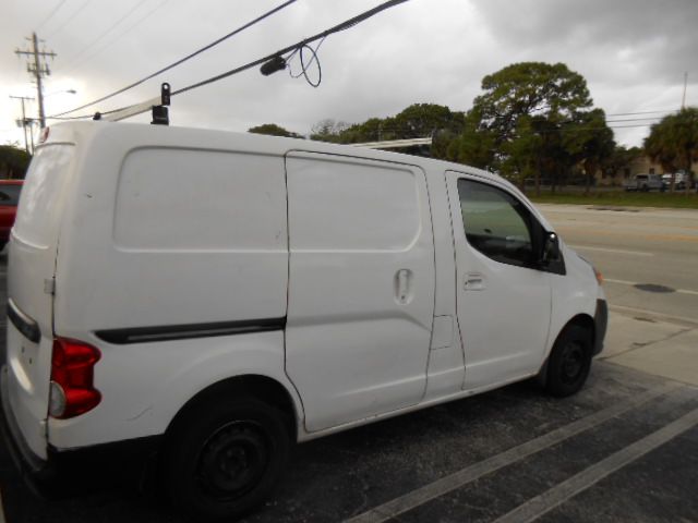 Photo 7 of this NISSAN NV200