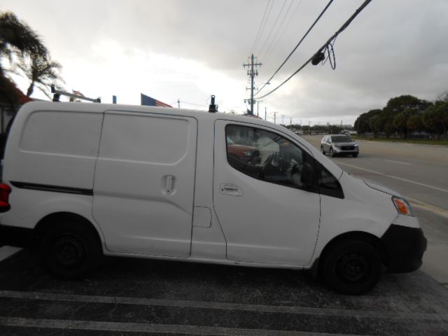Photo 8 of this NISSAN NV200