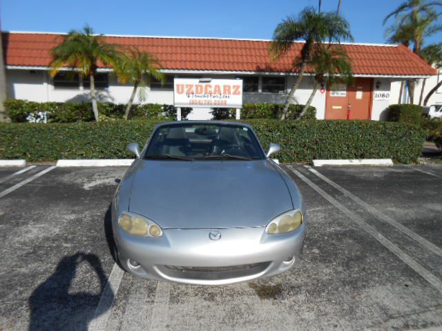 Photo 8 of this MAZDA MX-5 MIATA