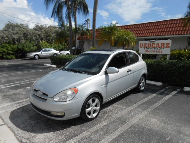 Silver 2008 Hyundai Accent Hatchback Front-Wheel Drive Automatic