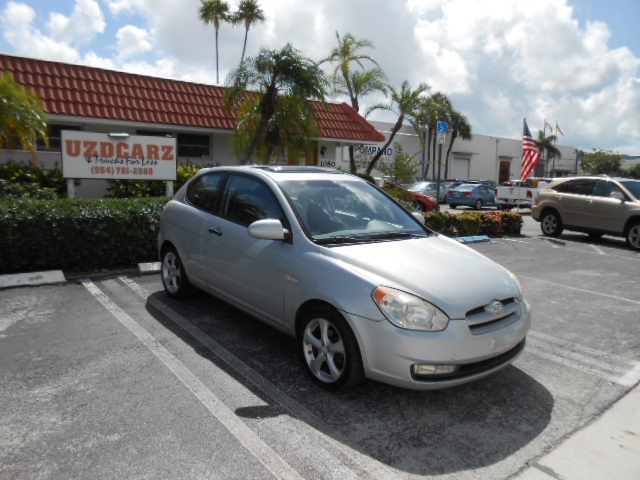 Photo 6 of this HYUNDAI ACCENT