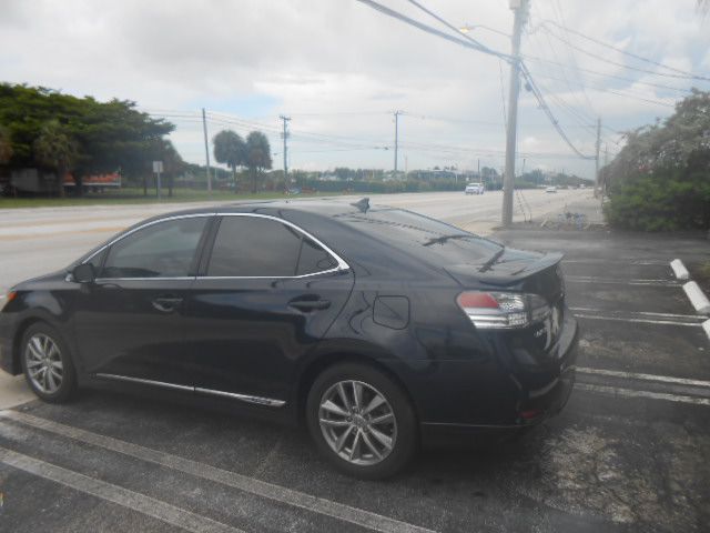 Photo 3 of this LEXUS HS 250H
