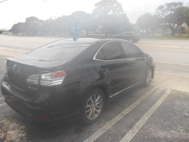 Photo 5 of this LEXUS HS 250H