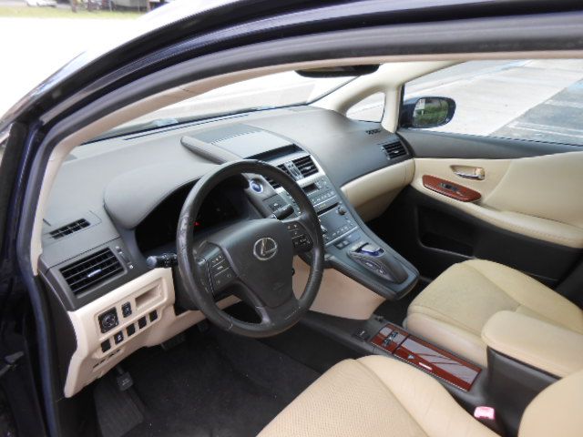 Photo 11 of this LEXUS HS 250H