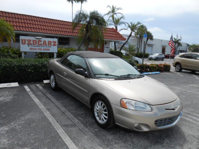 Photo 6 of this CHRYSLER SEBRING