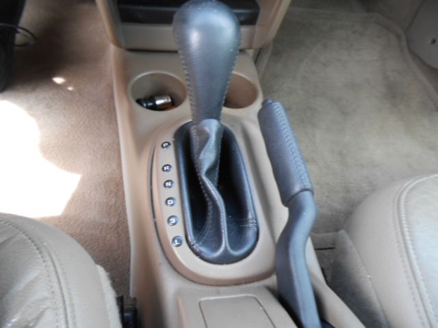 Photo 12 of this CHRYSLER SEBRING