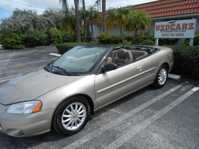 Photo 16 of this CHRYSLER SEBRING