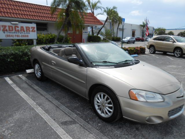Photo 17 of this CHRYSLER SEBRING