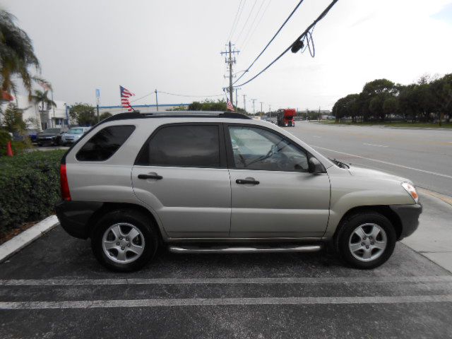 Photo 6 of this KIA SPORTAGE