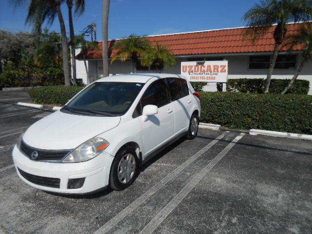 2010 NISSAN VERSA