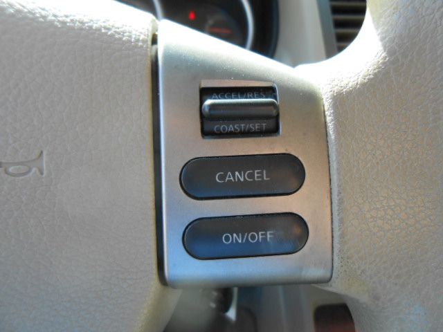 Photo 19 of this NISSAN VERSA