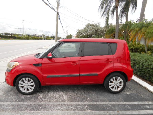 Photo 2 of this KIA SOUL