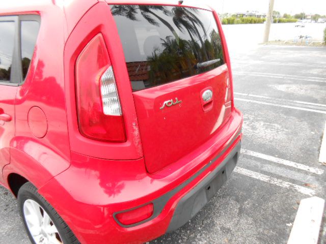 Photo 4 of this KIA SOUL