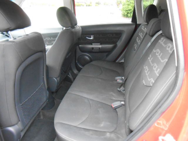 Photo 15 of this KIA SOUL