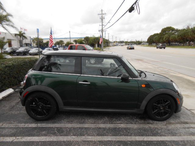 Photo 6 of this MINI COOPER