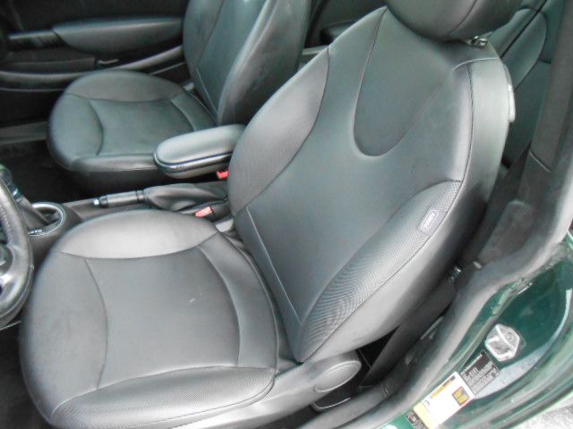 Photo 11 of this MINI COOPER