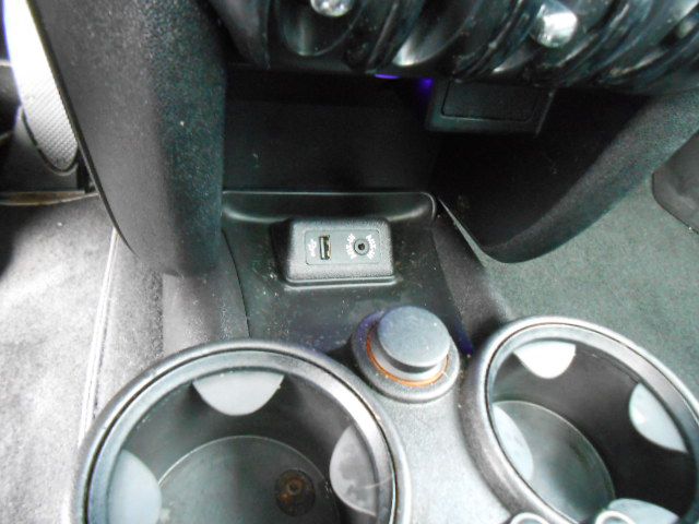 Photo 17 of this MINI COOPER