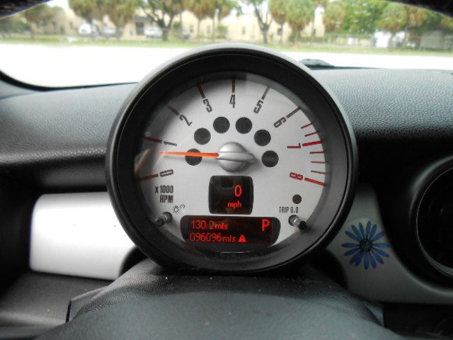 Photo 18 of this MINI COOPER
