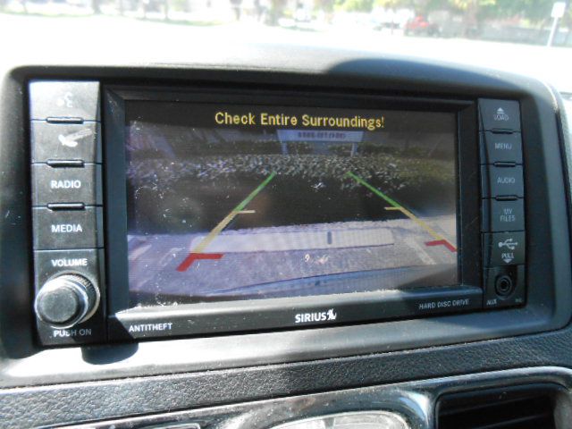 Photo 18 of this CHRYSLER TOWN & COUNTRY