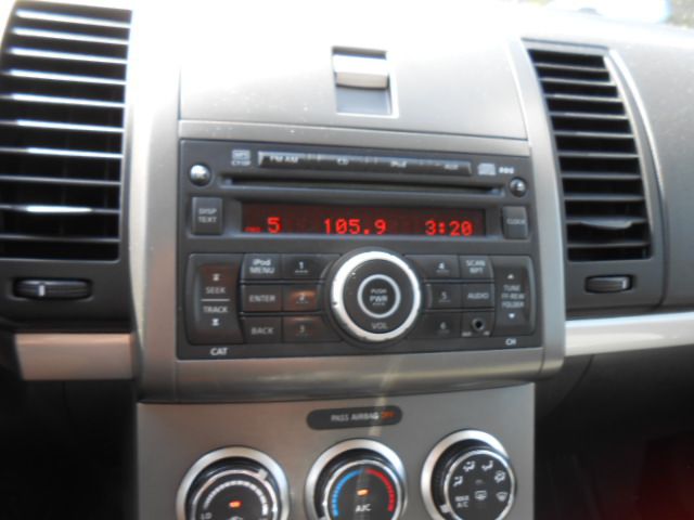 Photo 13 of this NISSAN SENTRA