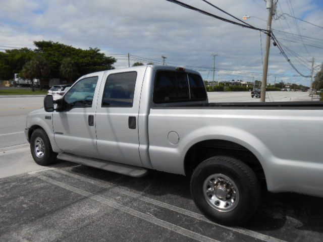 Photo 3 of this FORD F350