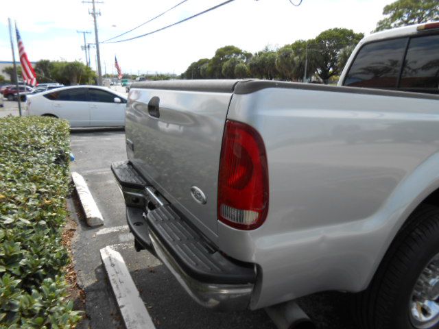 Photo 5 of this FORD F350