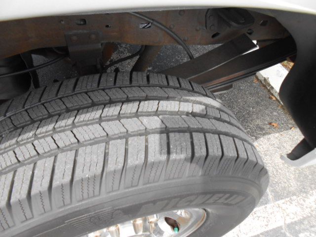 Photo 11 of this FORD F350