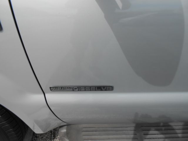 Photo 13 of this FORD F350