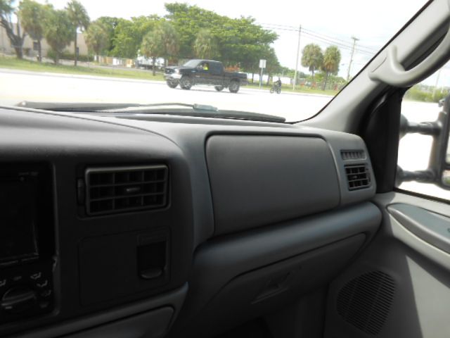 Photo 19 of this FORD F350