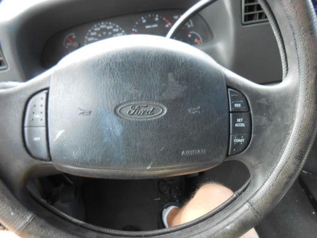 Photo 23 of this FORD F350