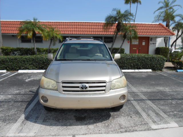 Photo 8 of this TOYOTA HIGHLANDER
