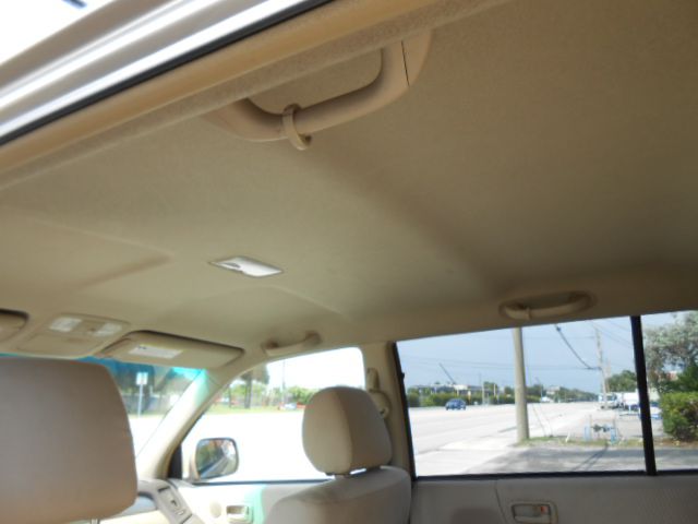Photo 15 of this TOYOTA HIGHLANDER