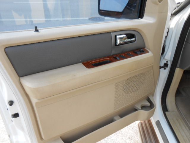 Photo 10 of this FORD EXPEDITION
