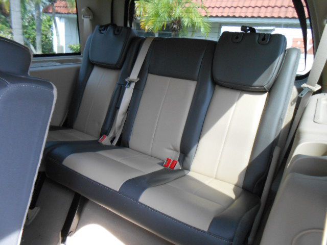 Photo 14 of this FORD EXPEDITION